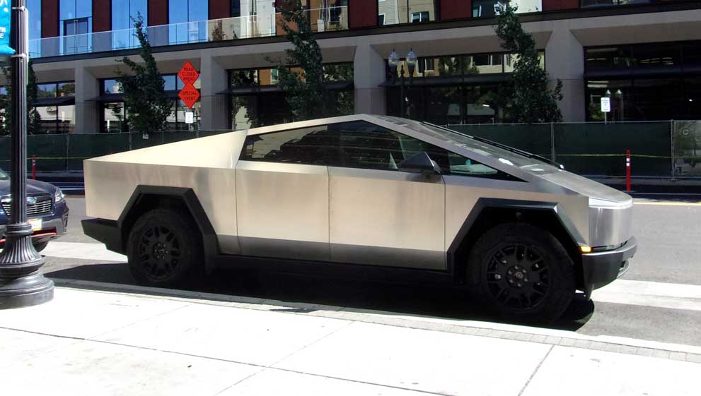 Why are Tesla’s Stainless Steel Cybertrucks Facing Rust Issues?